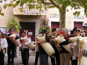 Okzitanische Musik in Villadonnel beim F�te des Ch�taignes