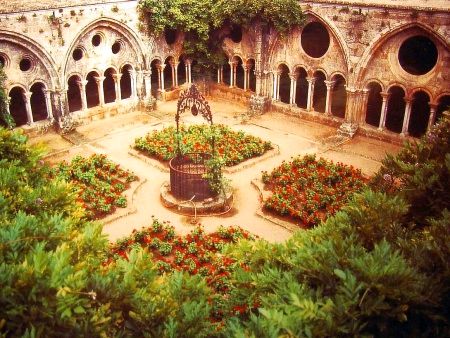 Abbaye de Fontfroide