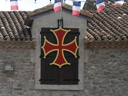 Okzitanisches Kreuz als Wandschmuck