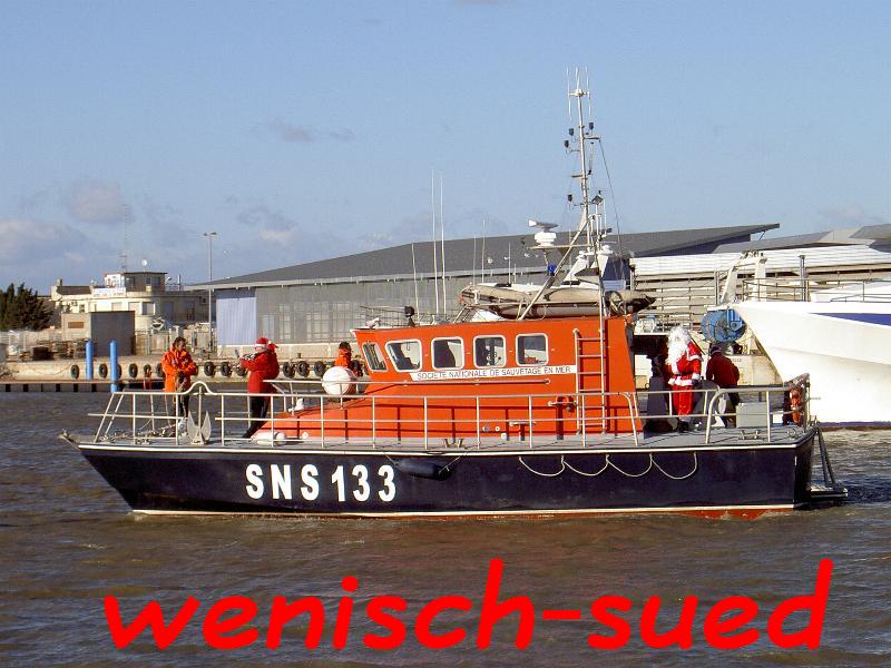 Nikolaus kommt mit dem Schiff in Port La Nouvelle an