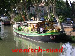 Versorgungsschiff in Le Someil am Canal du Midi