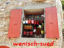 Blumenfenster in Minerve